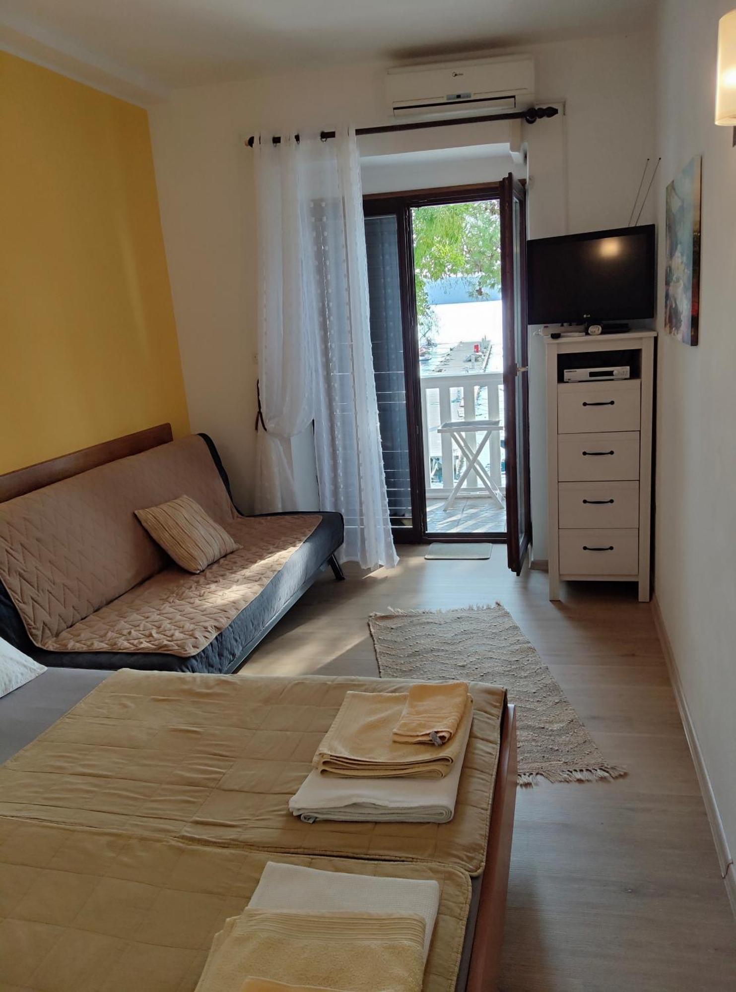 Apartmani Dea Jadranovo Exteriér fotografie