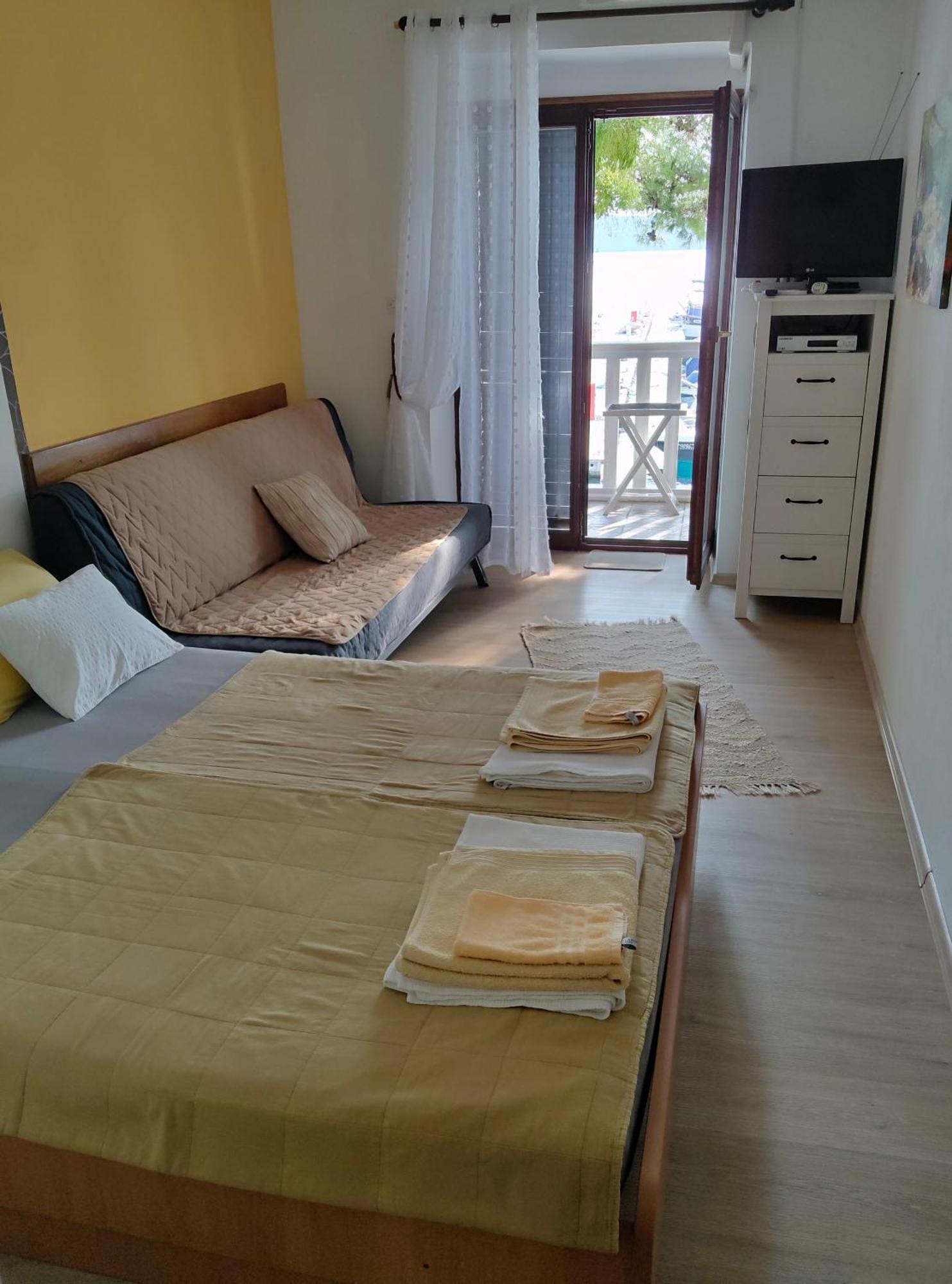 Apartmani Dea Jadranovo Exteriér fotografie